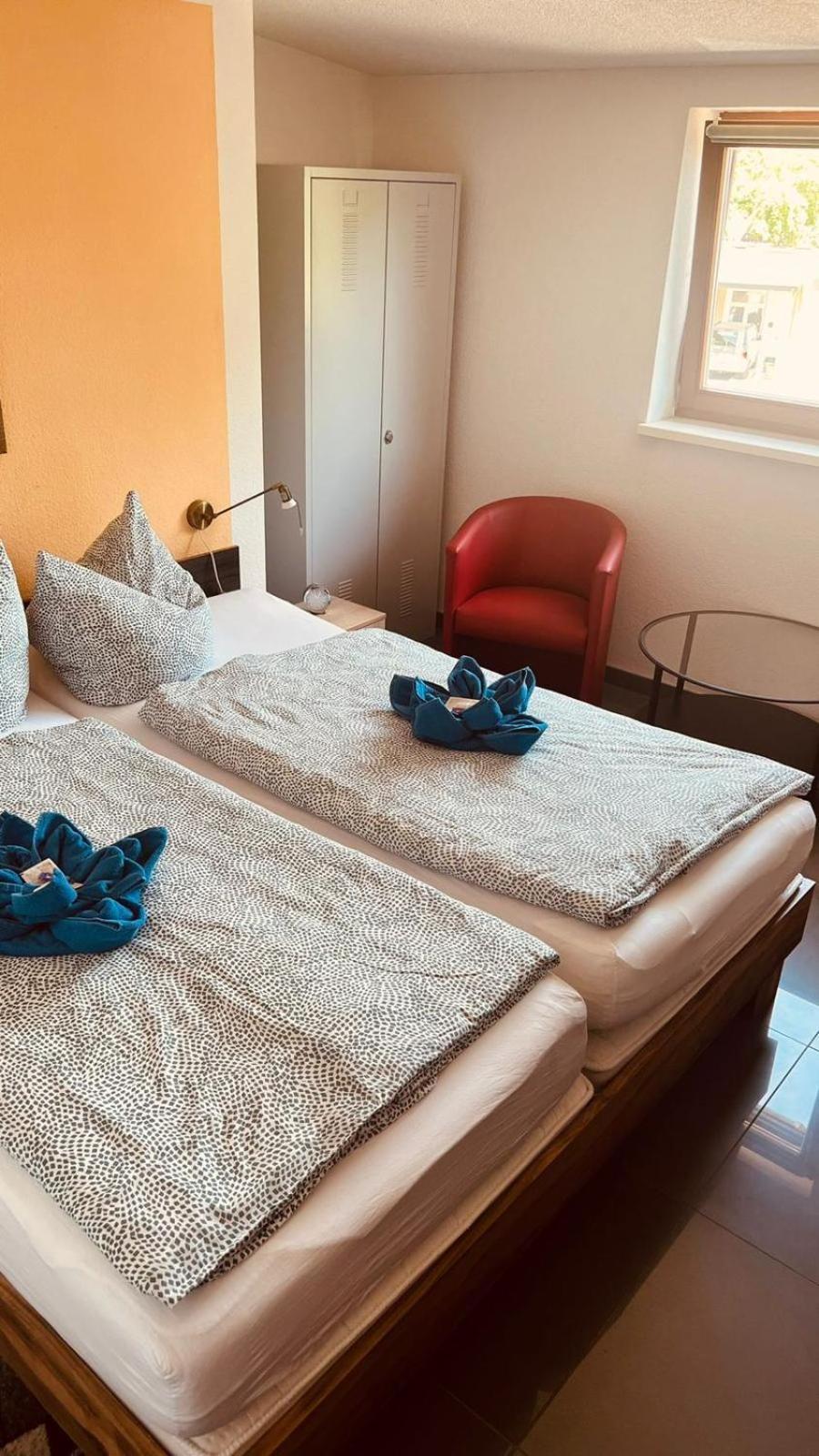 Pension Am Werder Bernburg Szoba fotó